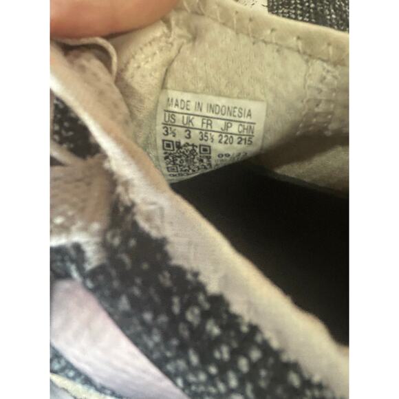 Adidas boys 3 1/2 running sneakers - Picture 5 of 5